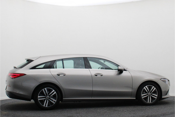 Mercedes-Benz CLA-Klasse Shooting Brake 180 Business Solution Luxury Leer, Camera, Apple Carplay, Sfeerverlichting, LED, PDC