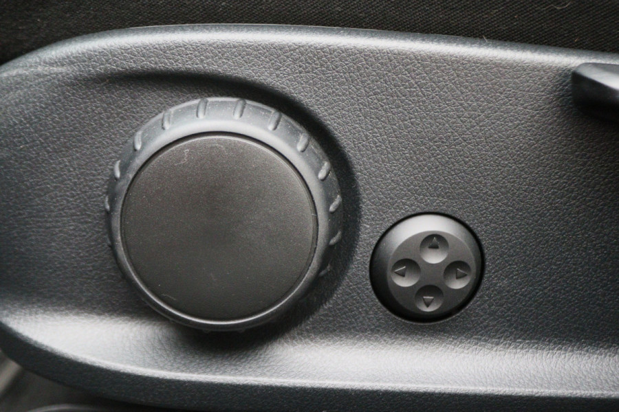 Mercedes-Benz CLA-Klasse Shooting Brake 180 Business Solution Luxury Leer, Camera, Apple Carplay, Sfeerverlichting, LED, PDC