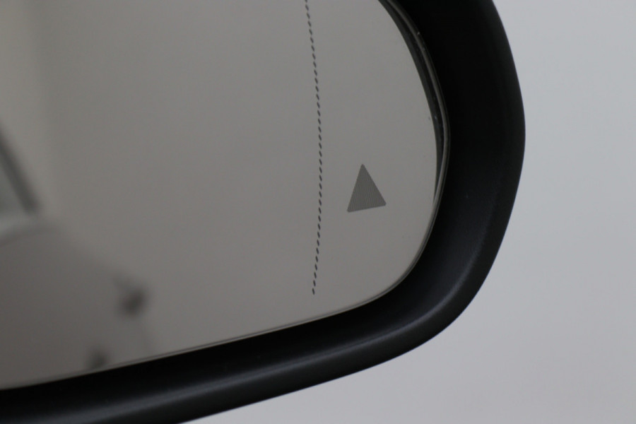 Mercedes-Benz CLA-Klasse Shooting Brake 180 Business Solution Luxury Leer, Camera, Apple Carplay, Sfeerverlichting, LED, PDC