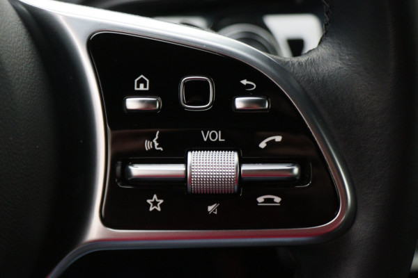 Mercedes-Benz CLA-Klasse Shooting Brake 180 Business Solution Luxury Leer, Camera, Apple Carplay, Sfeerverlichting, LED, PDC