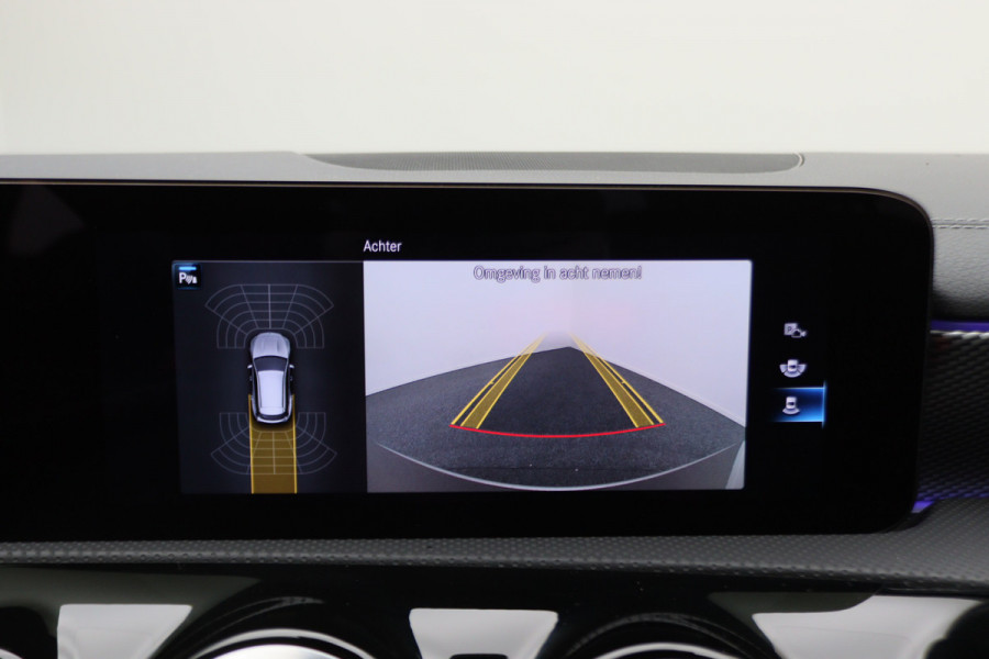 Mercedes-Benz CLA-Klasse Shooting Brake 180 Business Solution Luxury Leer, Camera, Apple Carplay, Sfeerverlichting, LED, PDC