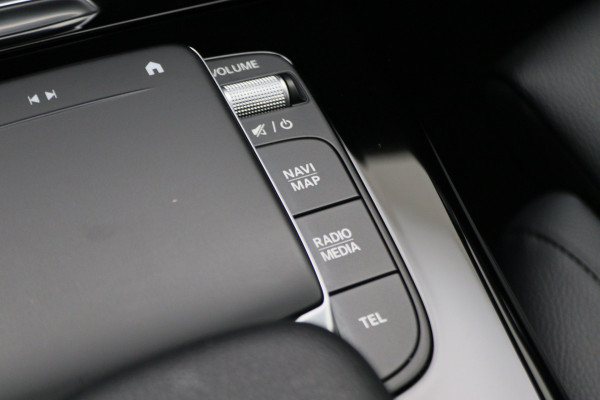 Mercedes-Benz CLA-Klasse Shooting Brake 180 Business Solution Luxury Leer, Camera, Apple Carplay, Sfeerverlichting, LED, PDC