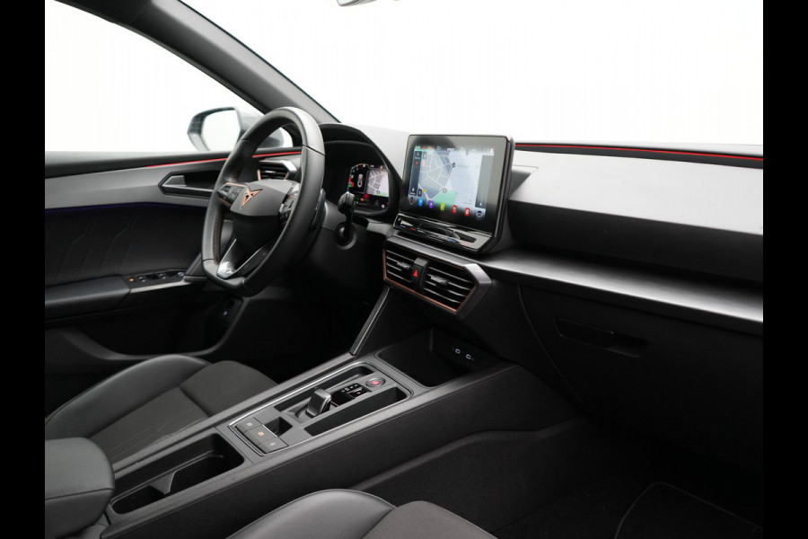 CUPRA Leon Sportstourer 1.4 e-Hybrid VZ Plug In Hybrid 245pk Dealer O.H PHEV | Adaptive Cruise | Camera | Keyless | Sportstoelen Verwarmd | Apple Carplay | Sfeerverlichting | Virtual | Navigatie | DAB+ | 19"L.M |