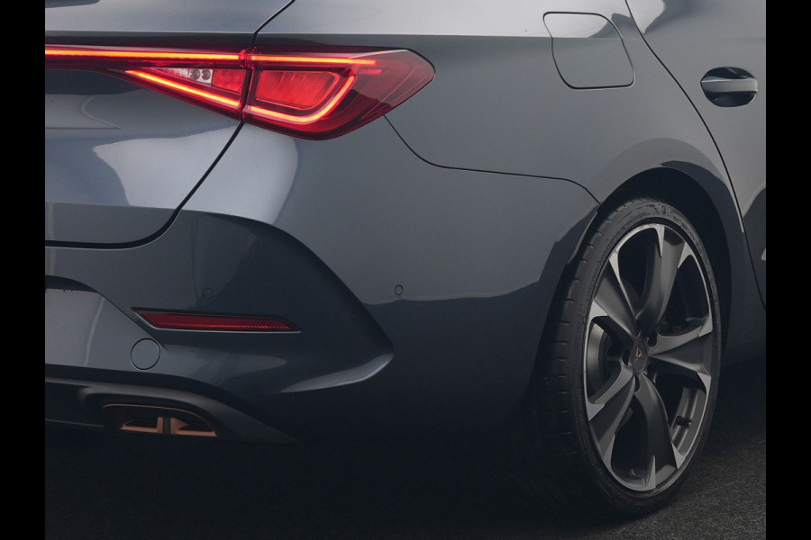 CUPRA Leon Sportstourer 1.4 e-Hybrid VZ Plug In Hybrid 245pk Dealer O.H PHEV | Adaptive Cruise | Camera | Keyless | Sportstoelen Verwarmd | Apple Carplay | Sfeerverlichting | Virtual | Navigatie | DAB+ | 19"L.M |