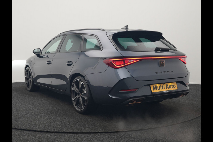 CUPRA Leon Sportstourer 1.4 e-Hybrid VZ Plug In Hybrid 245pk Dealer O.H PHEV | Adaptive Cruise | Camera | Keyless | Sportstoelen Verwarmd | Apple Carplay | Sfeerverlichting | Virtual | Navigatie | DAB+ | 19"L.M |