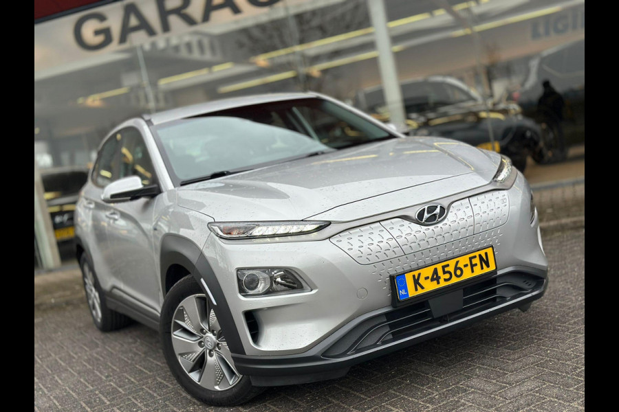 Hyundai Kona EV Comfort 64 kWh | SOH: 95,3% | 3 Fase | Warmtepomp | Navi | Adaptive CC | Climate |