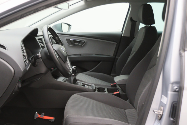 Seat Leon ST 1.0 EcoTSI Style Business Intense Climate, Apple Carplay, Keyless, Trekhaak, PDC