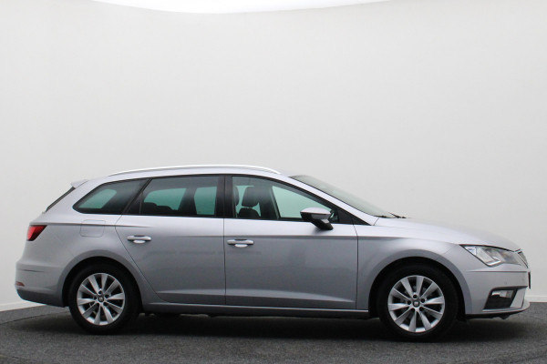 Seat Leon ST 1.0 EcoTSI Style Business Intense Climate, Apple Carplay, Keyless, Trekhaak, PDC