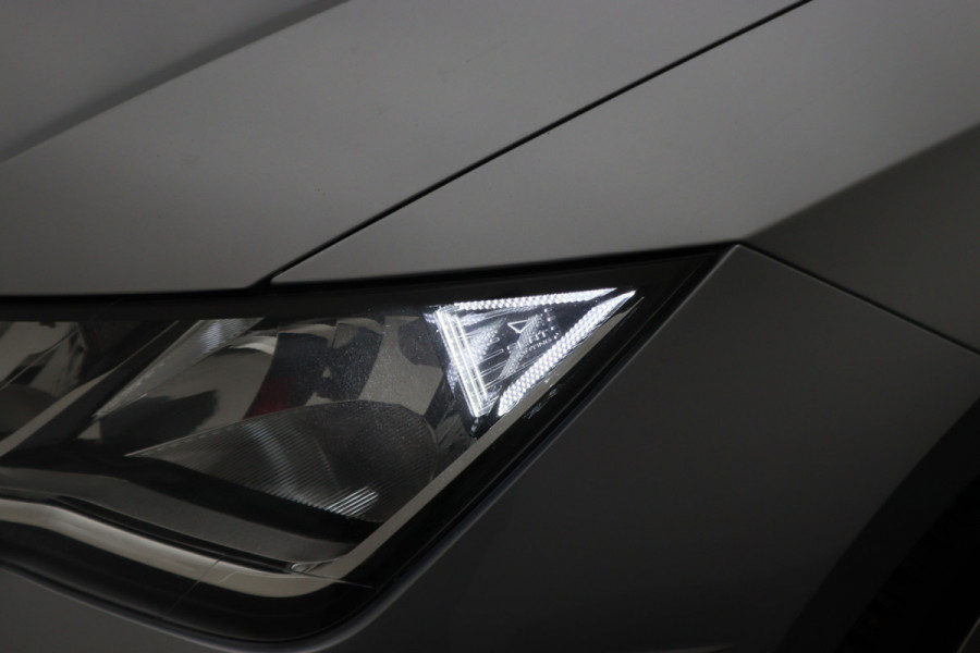 Seat Leon ST 1.0 EcoTSI Style Business Intense Climate, Apple Carplay, Keyless, Trekhaak, PDC
