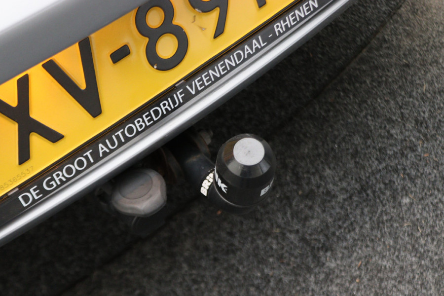 Seat Leon ST 1.0 EcoTSI Style Business Intense Climate, Apple Carplay, Keyless, Trekhaak, PDC