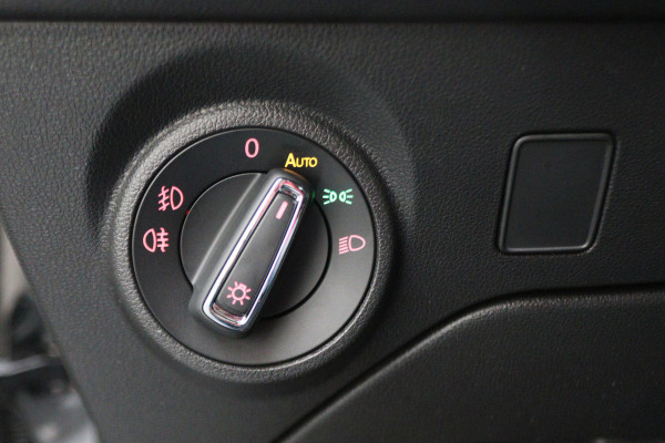 Seat Leon ST 1.0 EcoTSI Style Business Intense Climate, Apple Carplay, Keyless, Trekhaak, PDC