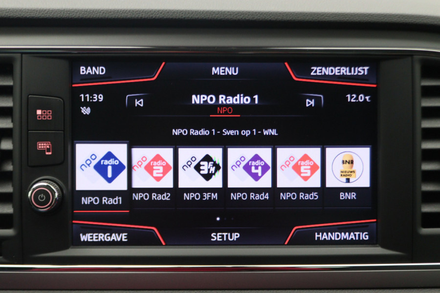 Seat Leon ST 1.0 EcoTSI Style Business Intense Climate, Apple Carplay, Keyless, Trekhaak, PDC