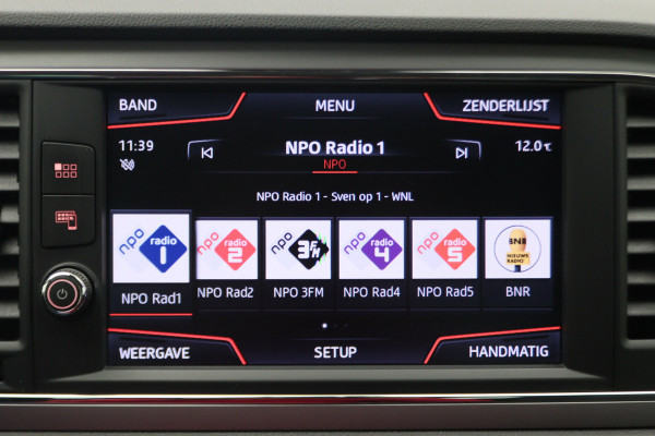 Seat Leon ST 1.0 EcoTSI Style Business Intense Climate, Apple Carplay, Keyless, Trekhaak, PDC