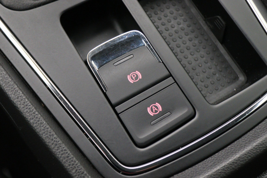 Seat Leon ST 1.0 EcoTSI Style Business Intense Climate, Apple Carplay, Keyless, Trekhaak, PDC