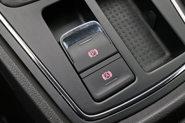 Seat Leon ST 1.0 EcoTSI Style Business Intense Climate, Apple Carplay, Keyless, Trekhaak, PDC