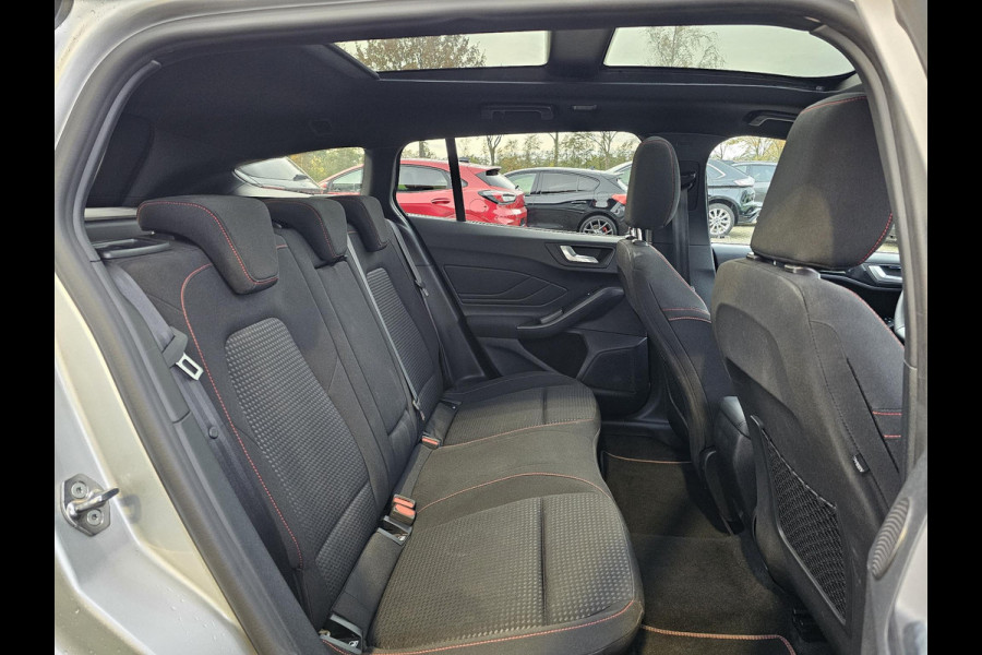 Ford FOCUS Wagon 1.0 EcoBoost Hybrid ST Line X 155pk | Trekhaak afneembaar | Panoramadak | Bang&Olufsen | Adaptive cruise control | Winter Pack | All season banden | Camera