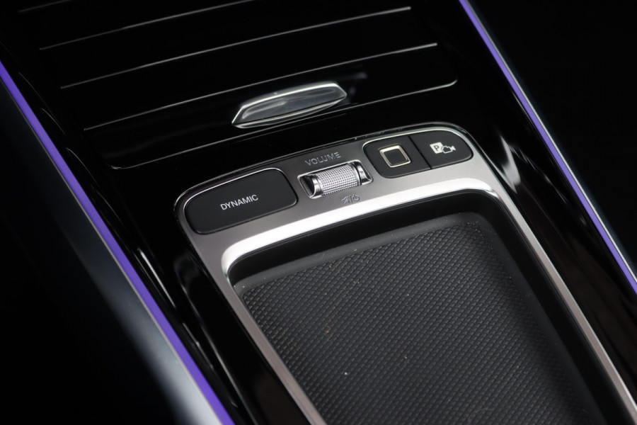 Mercedes-Benz EQB 350 4MATIC AMG Line 71 kWh | 7pers. | Distronic | Panoramadak | Memory | Burmester | HUD | Surround Camera | Verwarmd Stuurwiel | Nightpakket | Augmented Reality |