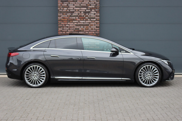 Mercedes-Benz EQE 300 AMG Line 90 kWh | Airmatic | Distronic | Panoramadak | Warmtepomp | Memory | Keyless Go | Camera | Dodehoekassistent | High Perf. LED |