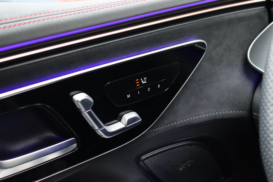 Mercedes-Benz EQE 300 AMG Line 90 kWh | Airmatic | Distronic | Panoramadak | Warmtepomp | Memory | Keyless Go | Camera | Dodehoekassistent | High Perf. LED |