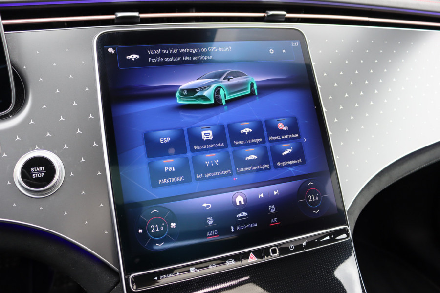 Mercedes-Benz EQE 300 AMG Line 90 kWh | Airmatic | Distronic | Panoramadak | Warmtepomp | Memory | Keyless Go | Camera | Dodehoekassistent | High Perf. LED |