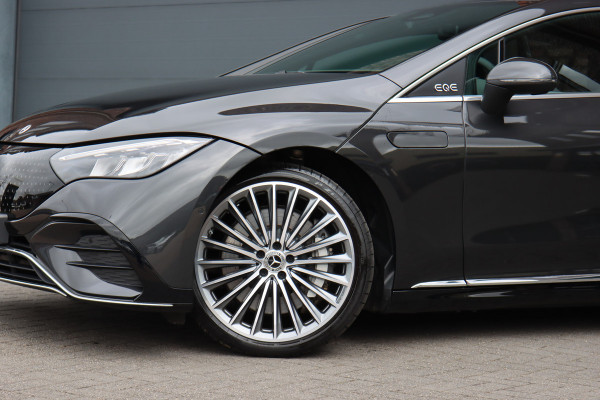 Mercedes-Benz EQE 300 AMG Line 90 kWh | Airmatic | Distronic | Panoramadak | Warmtepomp | Memory | Keyless Go | Camera | Dodehoekassistent | High Perf. LED |