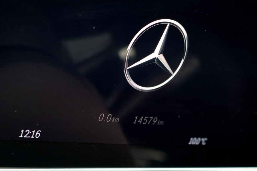 Mercedes-Benz EQE 300 AMG Line 90 kWh | Airmatic | Distronic | Panoramadak | Warmtepomp | Memory | Keyless Go | Camera | Dodehoekassistent | High Perf. LED |