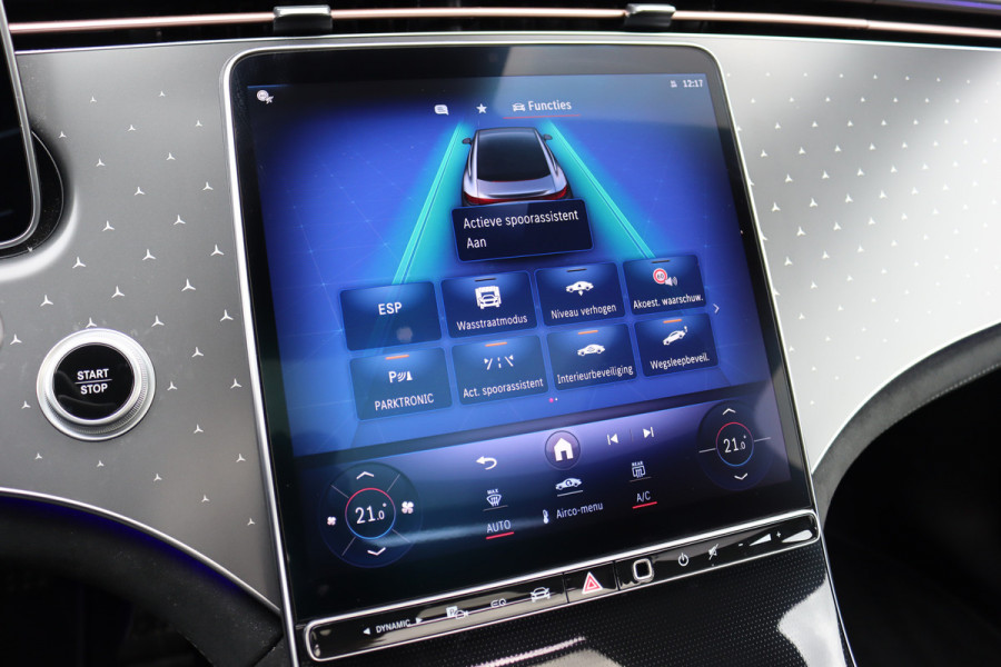 Mercedes-Benz EQE 300 AMG Line 90 kWh | Airmatic | Distronic | Panoramadak | Warmtepomp | Memory | Camera | Keyless Go | Dodehoekassistent | High Perf. LED |
