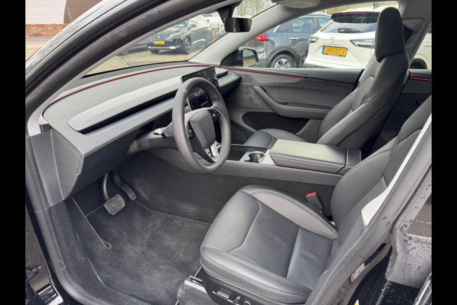 Tesla Model Y Premium Long Range AWD 75 kWh NIEUW MODEL| AFN. TREKHAAK| 20 INCH HELIX VELGEN!| VOLLEDIGE TESLA GARANTIE T/M 05/2029 OF 80.000KM| DE HOOGVOLTACCU EN AANDRIJFLIJN TOT 2033 of 192.000KM |