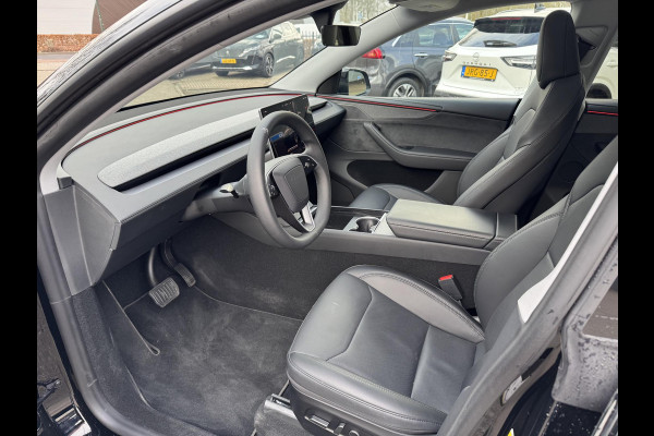 Tesla Model Y Premium Long Range AWD 75 kWh NIEUW MODEL| AFN. TREKHAAK| 20 INCH HELIX VELGEN!| VOLLEDIGE TESLA GARANTIE T/M 05/2029 OF 80.000KM| DE HOOGVOLTACCU EN AANDRIJFLIJN TOT 2033 of 192.000KM |