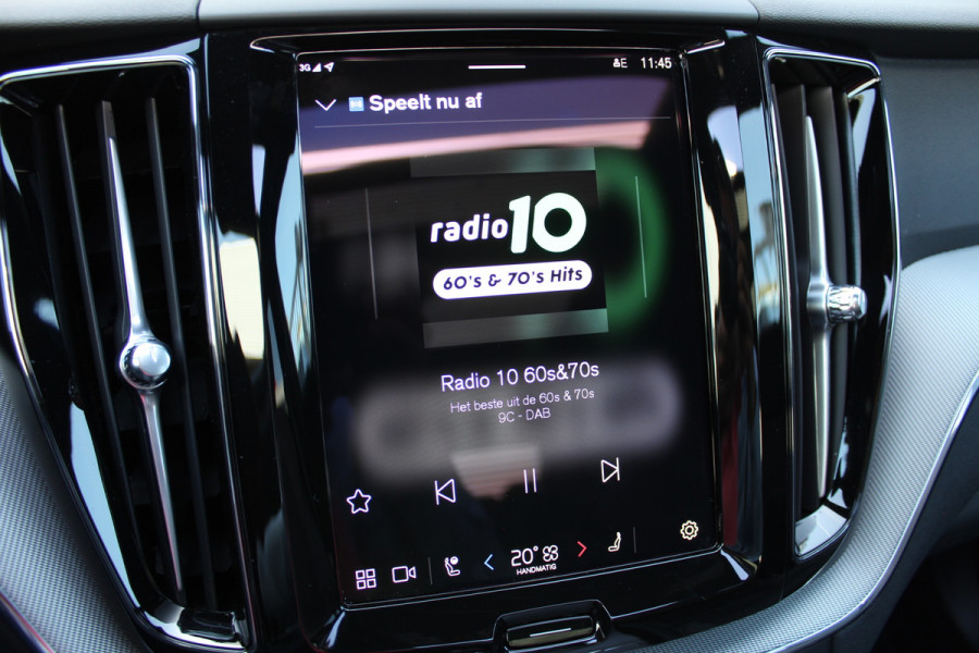 Volvo XC60 2.0 T6 PHEV Plus Black Edition | Elek. Trekhaak | 360 | Panoramadak | H&K | 360 camera