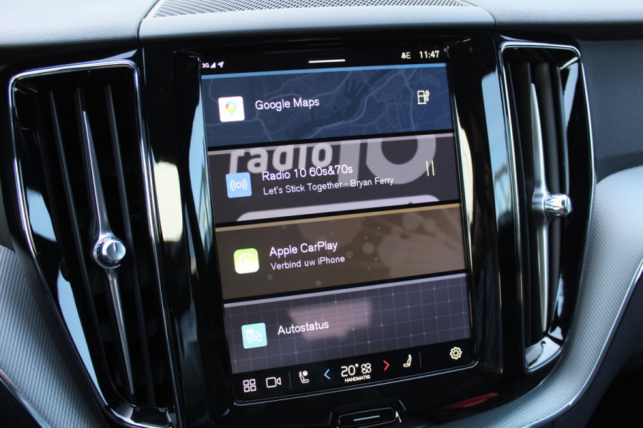 Volvo XC60 2.0 T6 PHEV Plus Black Edition | Elek. Trekhaak | 360 | Panoramadak | H&K | 360 camera