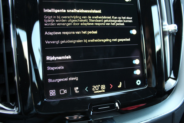 Volvo XC60 2.0 T6 PHEV Plus Black Edition | Elek. Trekhaak | 360 | Panoramadak | H&K | 360 camera