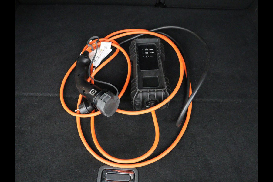 Opel Grandland X 1.6 Turbo Hybrid Business Edition | Trekhaak | Navigatie | Carplay | Parkeerhulp | Full LED | Cruise control | Bluetooth | Climate control | PHEV | Plug In