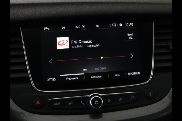 Opel Grandland X 1.6 Turbo Hybrid Business Edition | Trekhaak | Navigatie | Carplay | Parkeerhulp | Full LED | Cruise control | Bluetooth | Climate control | PHEV | Plug In