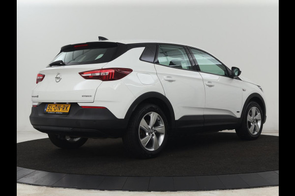 Opel Grandland X 1.6 Turbo Hybrid Business Edition | Trekhaak | Navigatie | Carplay | Parkeerhulp | Full LED | Cruise control | Bluetooth | Climate control | PHEV | Plug In