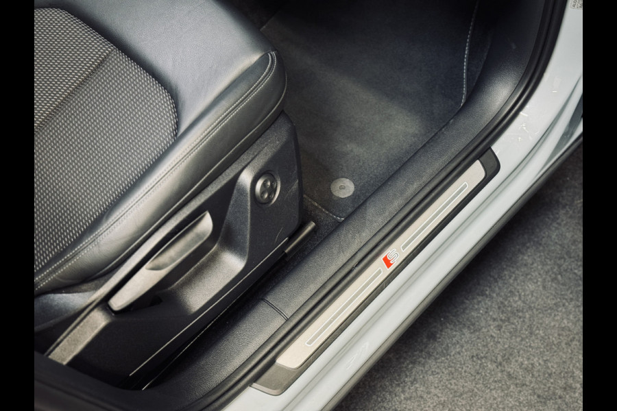 Audi Q2 35 TFSI S Edition S-Line (2x) | Panorama | Sonos | Matrix