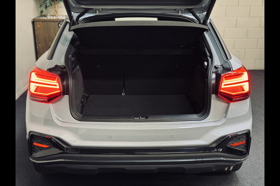 Audi Q2 35 TFSI S Edition S-Line (2x) | Panorama | Sonos | Matrix