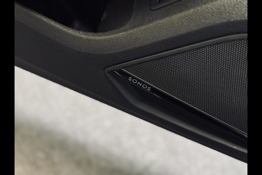 Audi Q2 35 TFSI S Edition S-Line (2x) | Panorama | Sonos | Matrix