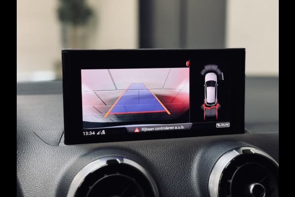 Audi Q2 35 TFSI S Edition S-Line (2x) | Panorama | Sonos | Matrix