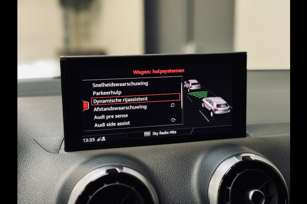 Audi Q2 35 TFSI S Edition S-Line (2x) | Panorama | Sonos | Matrix