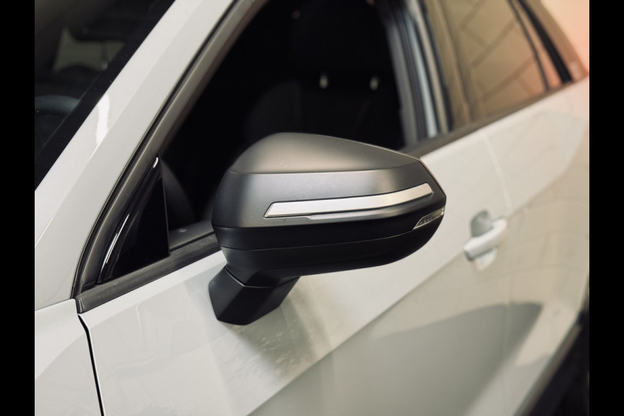 Audi Q2 35 TFSI S Edition S-Line (2x) | Panorama | Sonos | Matrix