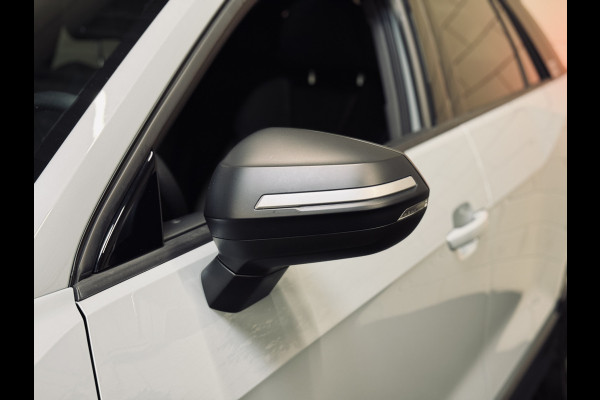 Audi Q2 35 TFSI S Edition S-Line (2x) | Panorama | Sonos | Matrix