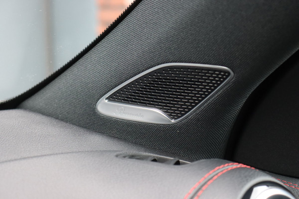 Mercedes-Benz EQB 350 4MATIC AMG Line 71 kWh | Distronic | Panoramadak | Burmester | Memory | HUD | Surround Camera | Verwarmd Stuurwiel | Nightpakket | Augmented Reality |