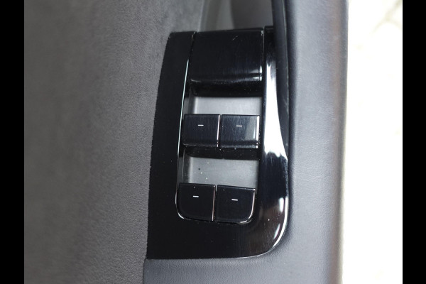 Tesla Model 3 Standard RWD Plus 60 kWh | Navigatie | Panorama dak | 360 camera | Parkeersensoren | Stoelverwarming | Ledverlichting | Leder | Climate Control | HANDEL / EXPORT!