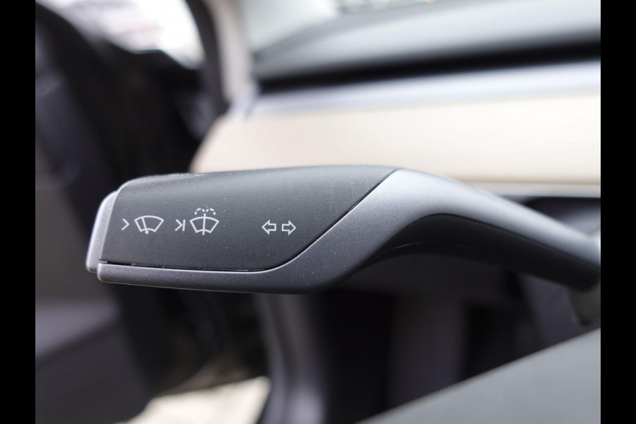Tesla Model 3 Standard RWD Plus 60 kWh | Navigatie | Panorama dak | 360 camera | Parkeersensoren | Stoelverwarming | Ledverlichting | Leder | Climate Control | HANDEL / EXPORT!