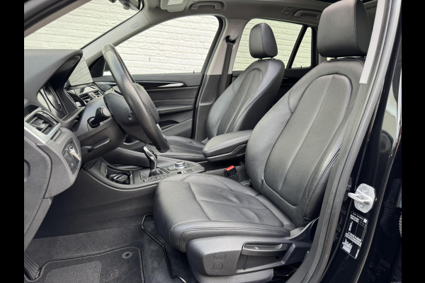 BMW X1 SDrive 1.8i High Executive Head Up display Climate Cruise Pano Leer Navi PDC voor en achter