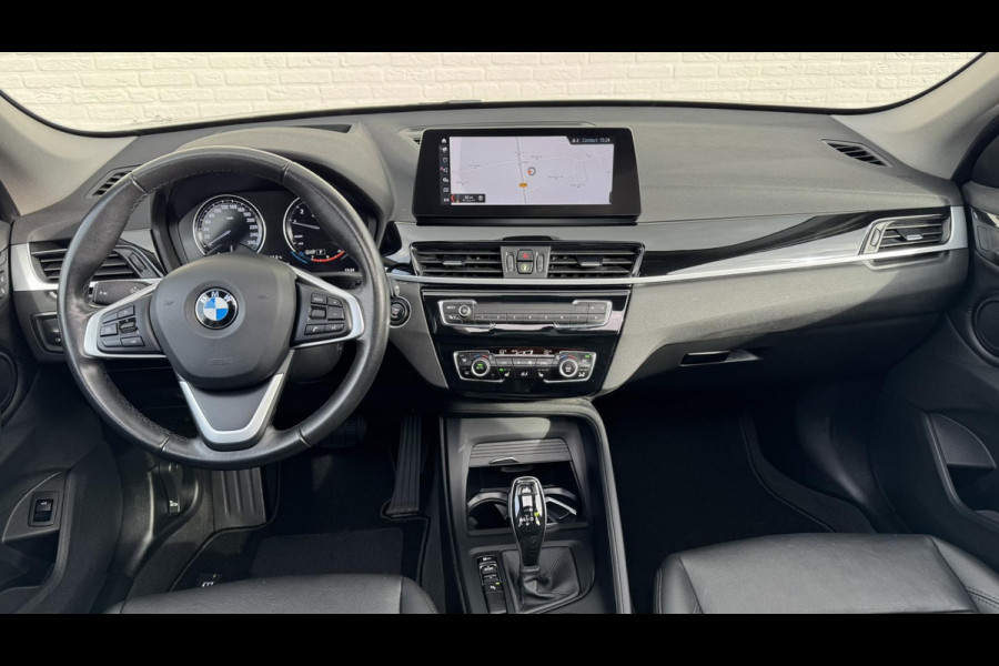 BMW X1 SDrive 1.8i High Executive Head Up display Climate Cruise Pano Leer Navi PDC voor en achter