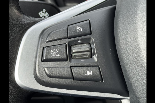 BMW X1 SDrive 1.8i High Executive Head Up display Climate Cruise Pano Leer Navi PDC voor en achter