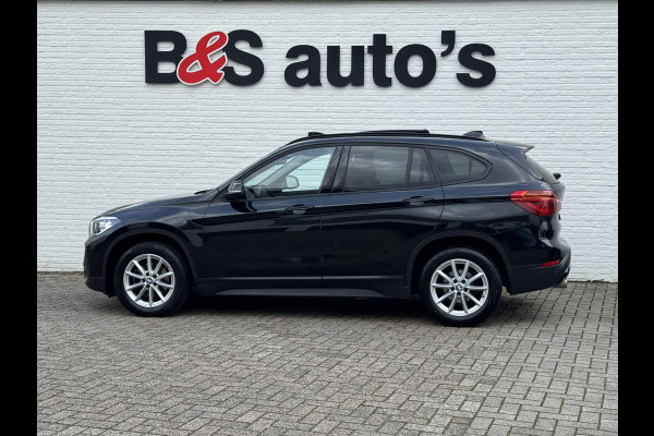 BMW X1 SDrive 1.8i High Executive Head Up display Climate Cruise Pano Leer Navi PDC voor en achter