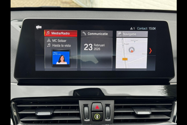 BMW X1 SDrive 1.8i High Executive Head Up display Climate Cruise Pano Leer Navi PDC voor en achter